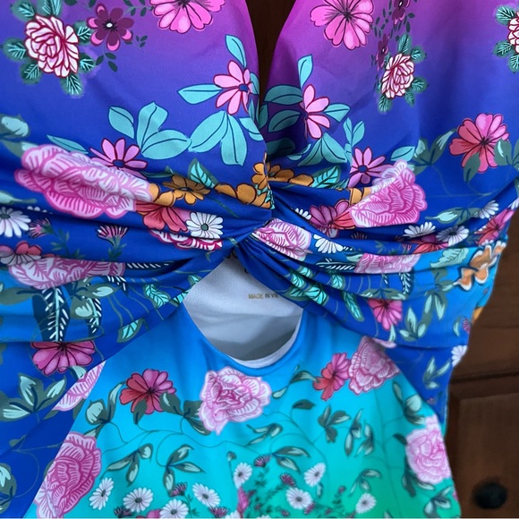 NEW! Johnny Was Sample Tag One Piece Keyhole Swimsuit Size Small - Picture 7 of 7